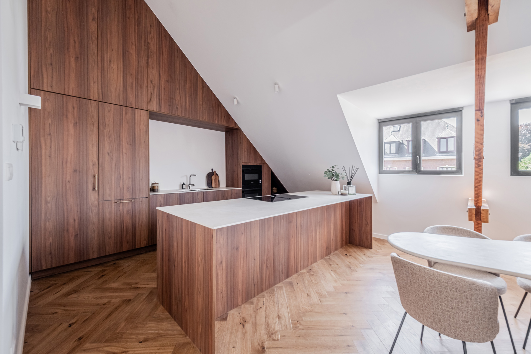 Gerenoveerde penthouse met 3 slpks en terras - foto 2