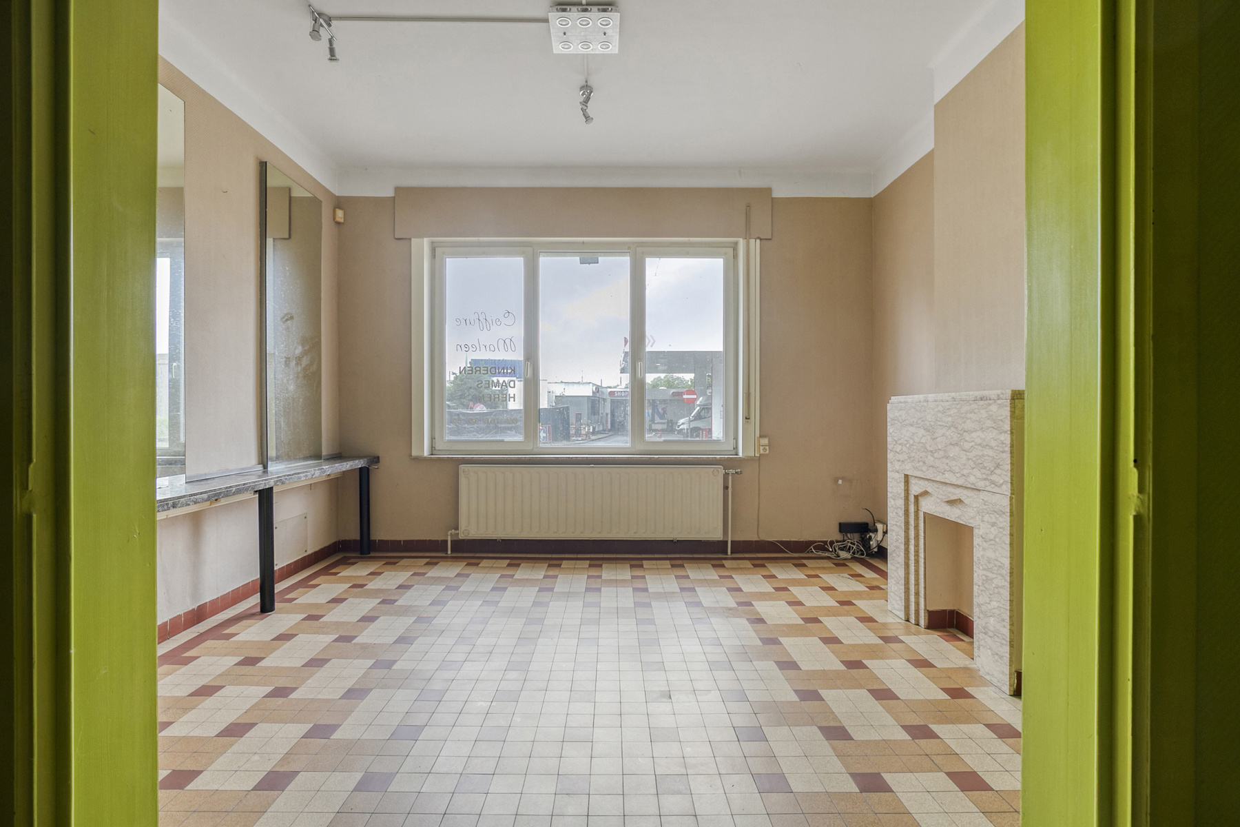 Eengezinswoning met 3 kamers, inrichtbare zolder en tuin - foto 5