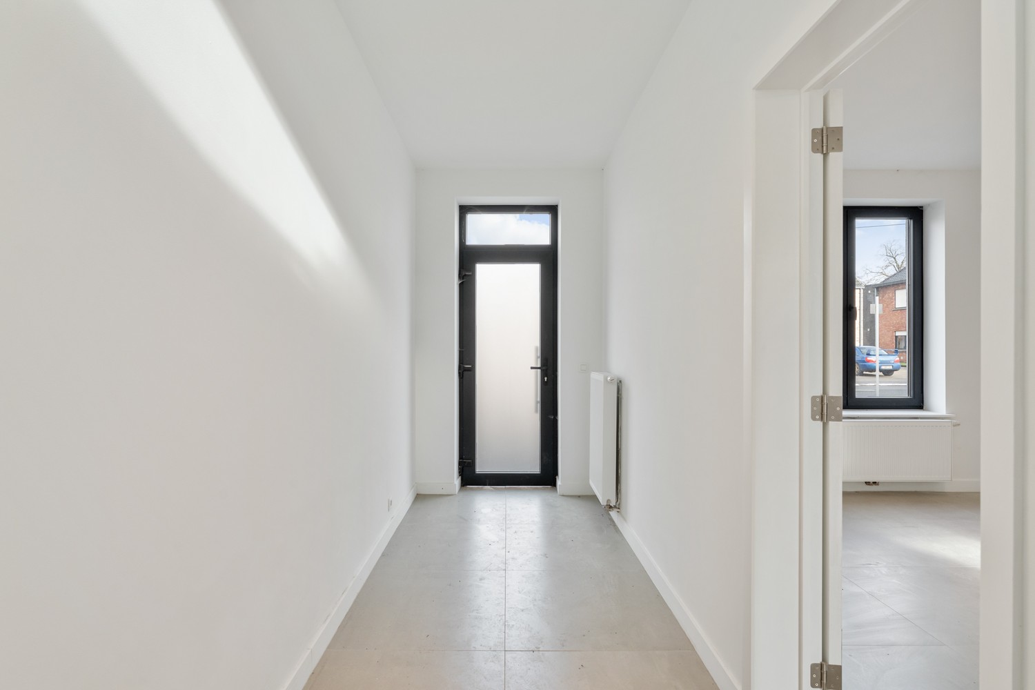 Volledig gerenoveerde, energiezuinige woning met 4 slaapkamers en tuin te Rotselaar - foto 4