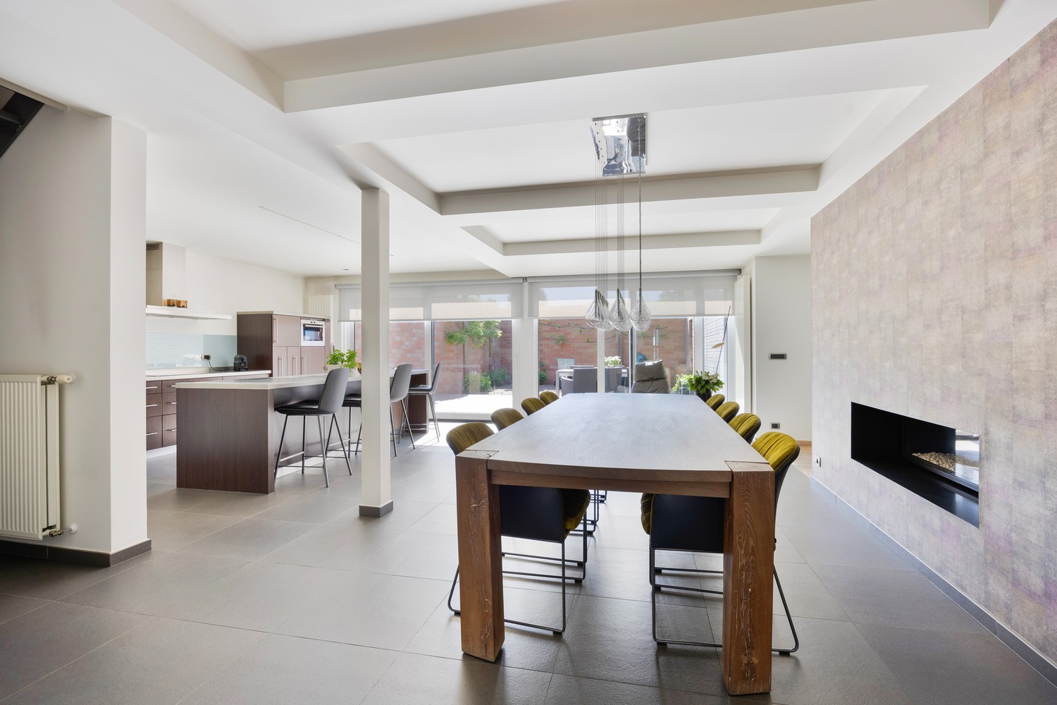 Stijlvol wonen in As: ruime, instapklare woning met tuin en garage - foto 4