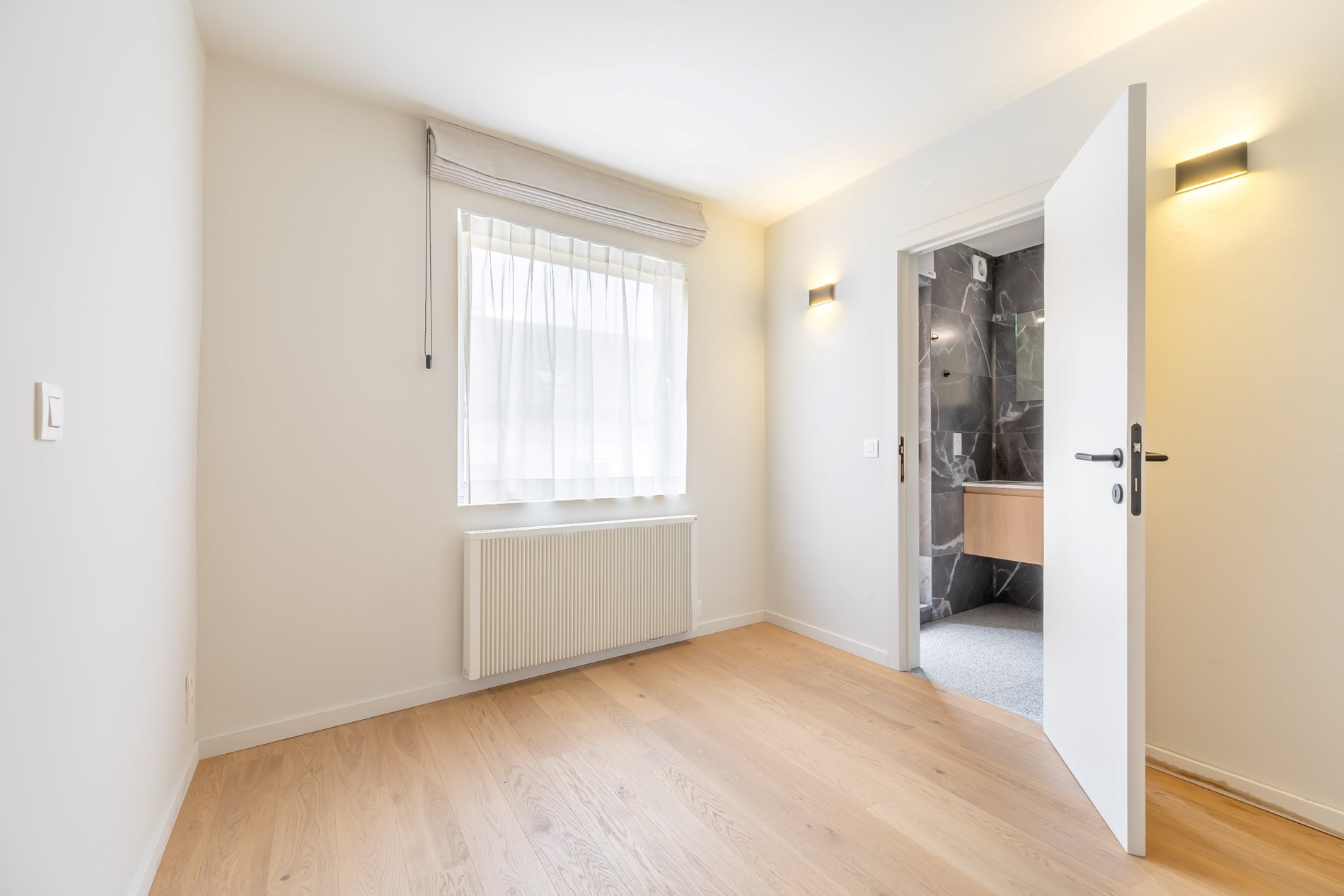 Centraal en rustig gelegen appartement met terras - foto 5