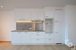 In de Sterrestraat te Ieper vinden we deze prachtig gerenoveerde gezinswoning.De woning is gelegen op een centrale, doch rustige locatie dicht bij...