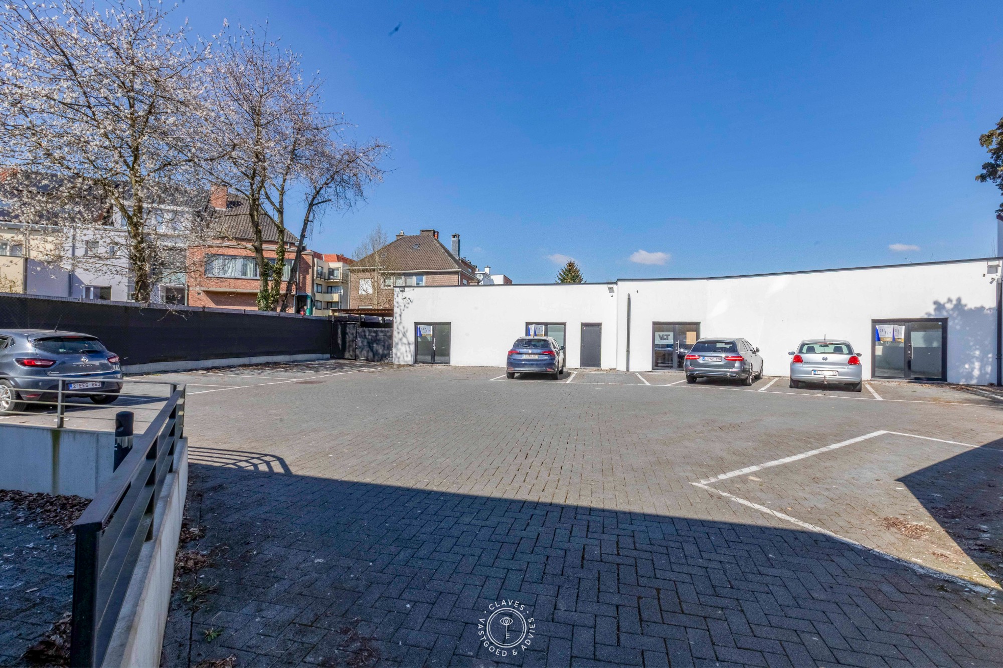 Commercial for rent in Temse - photo 2