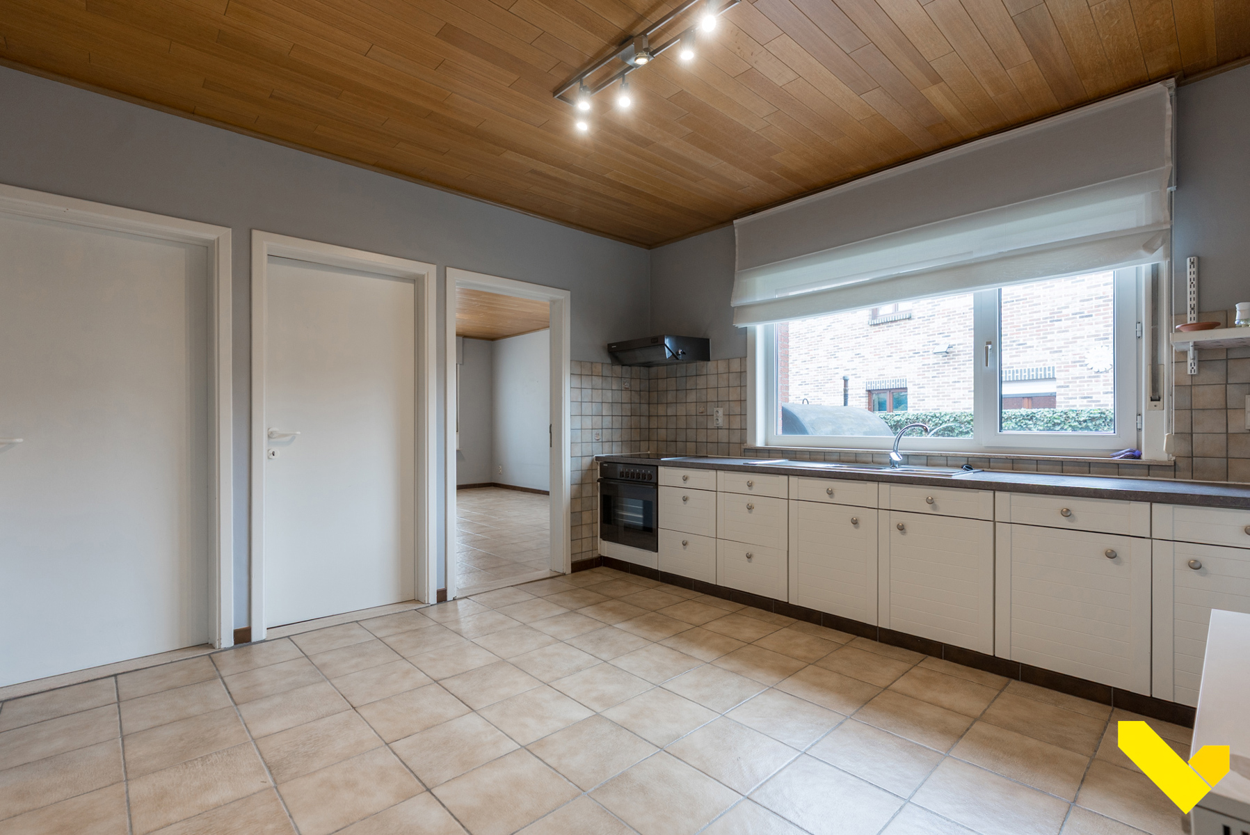 Charmante instapklare woning zonder renovatieplicht! - foto 5