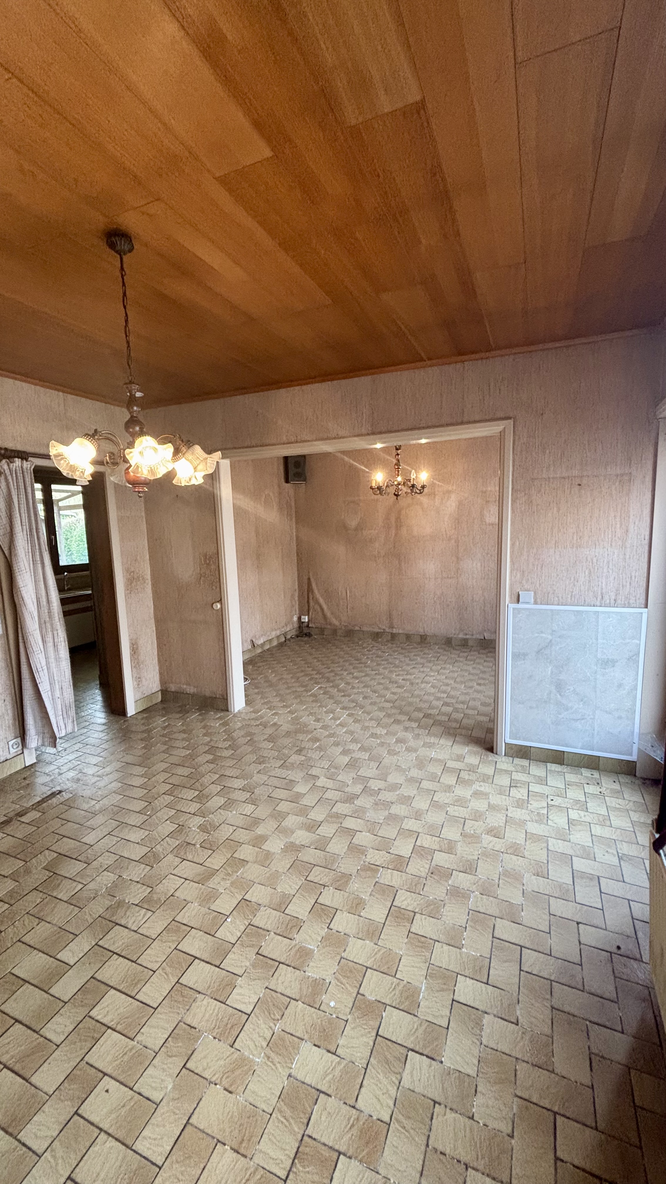 Geluwe - Te renoveren woning met garage en tuin - foto 5