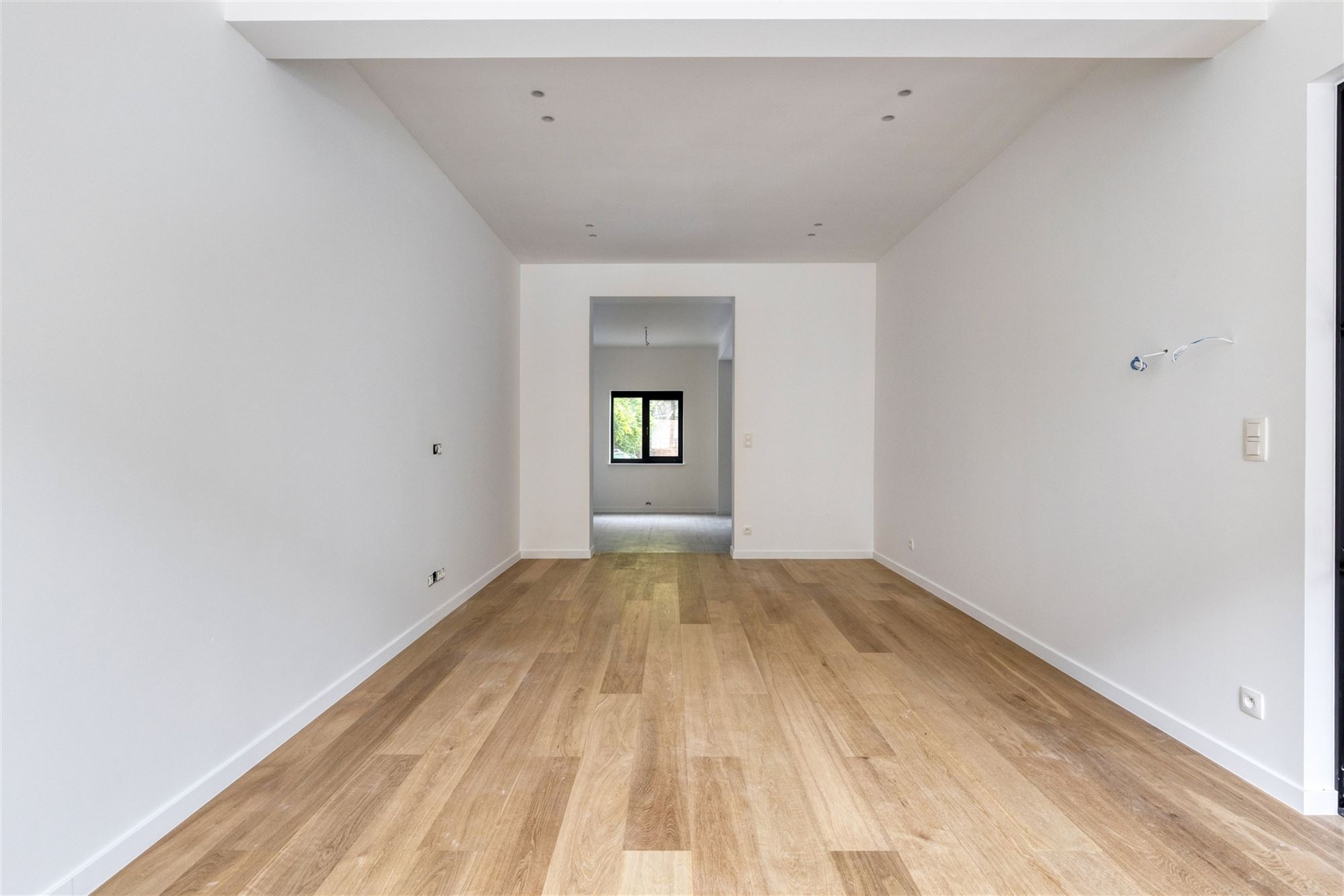 Prachtig gerenoveerd huis met tuin en 4 slaapkamers centrum Mortsel - foto 5