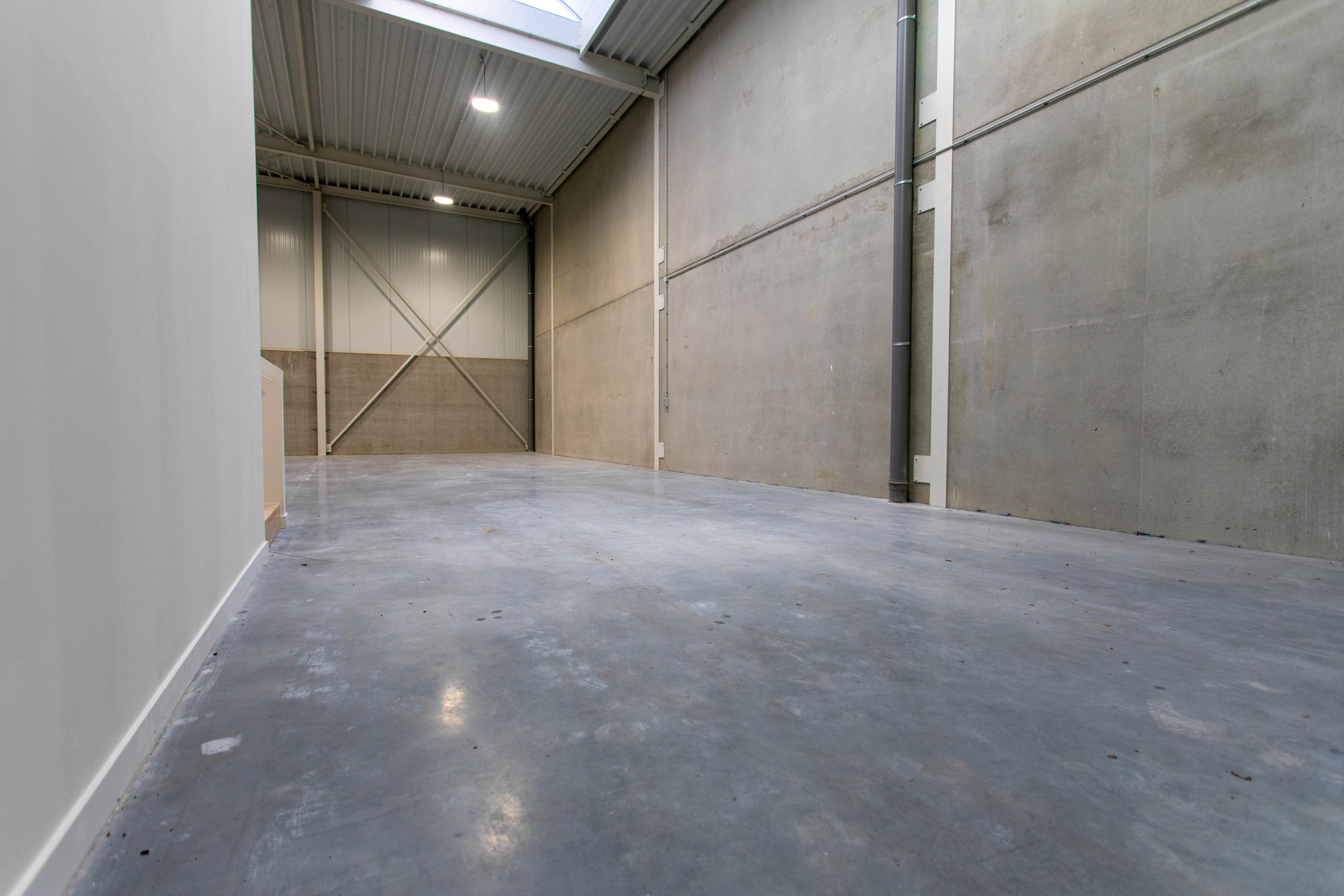 Commercial for rent in Essen - photo 5