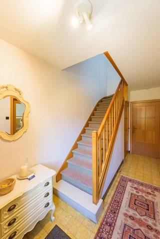 Op een rustige ligging, op wandelafstand van het centrum van Hulste en met een vlotte verbinding naar de invalswegen richting Kortrijk, vindt u...