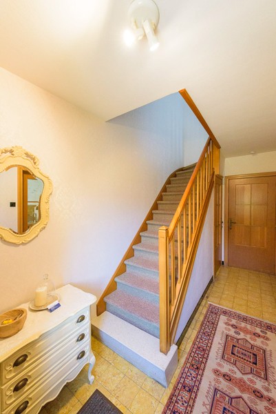 Rustig gelegen rijwoning met potentieel - foto 2