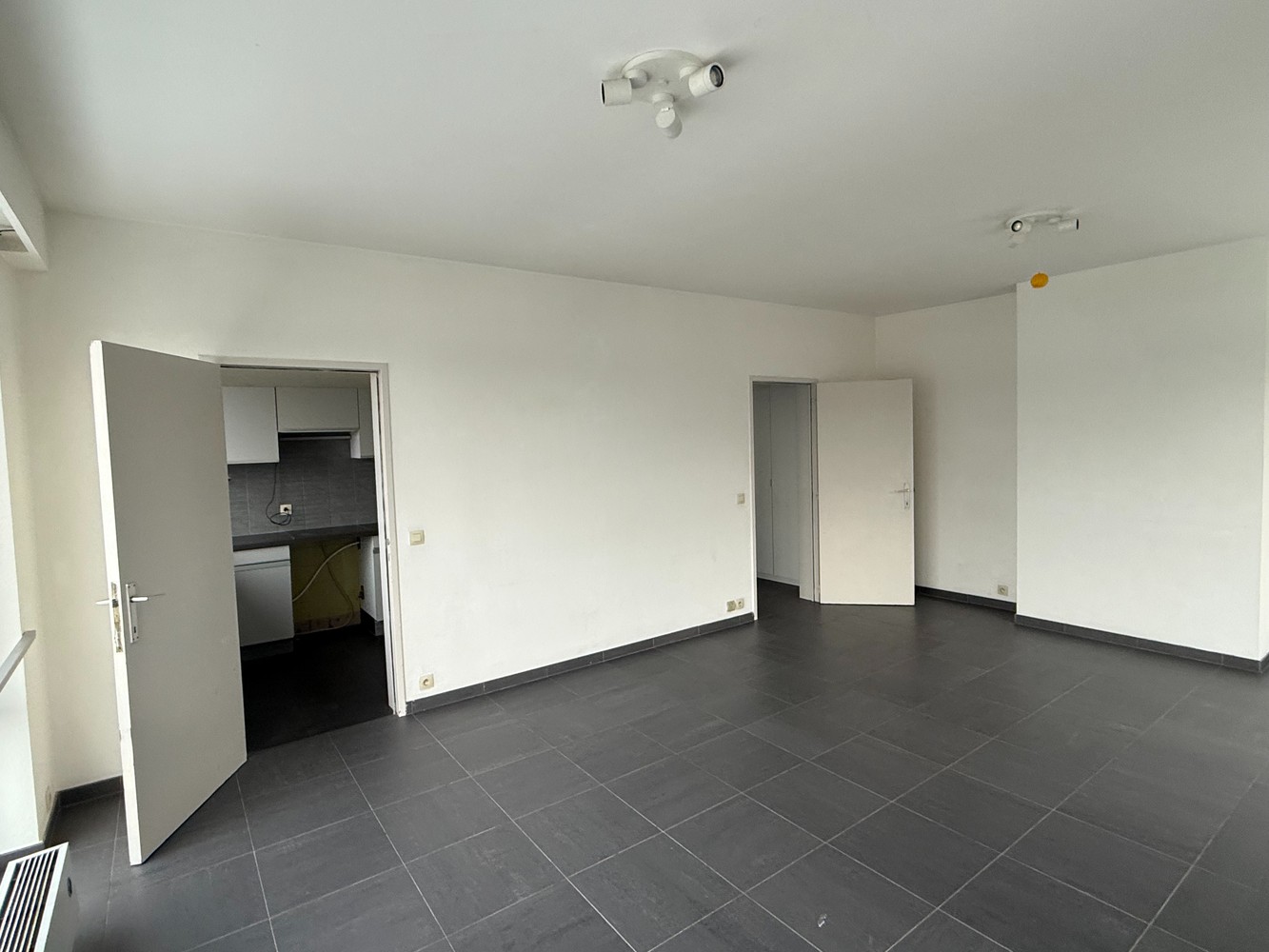 Ruim appartement van ca. 90 m² in het centrum van Brasschaat - foto 3