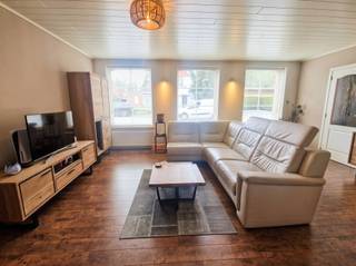 Ready to move in, very well maintained house located in Schriek, on the border with Putte.This house was completely renovated in 2006 with new...