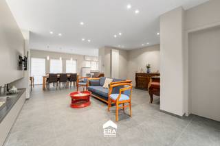 Instapklare halfopen woning met 5 à 6 slaapkamers in het centrum van WingeneBent u op zoek naar een ruime, instapklare woning op een centrale...