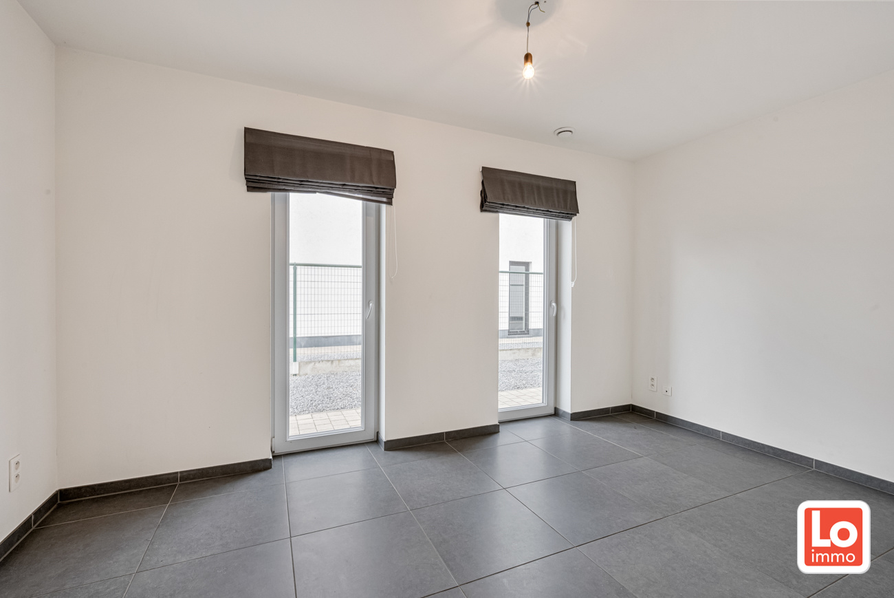 IN OPTIE! Moderne en instapklare halfopen woning met afzonderlijke garage in Lochristi! - foto 3