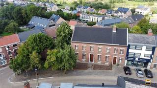 Uniek herenhuis (momenteel B&B) met tal van mogelijkheden in centrum BorgloonMomenteel is het gebouw in gebruik als B&B met 3 verbruikszalen, 2...