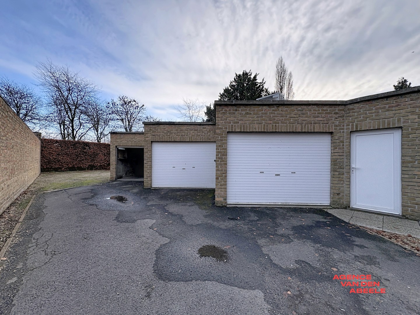 Gesloten garagebox te Sint-Andries - foto 4