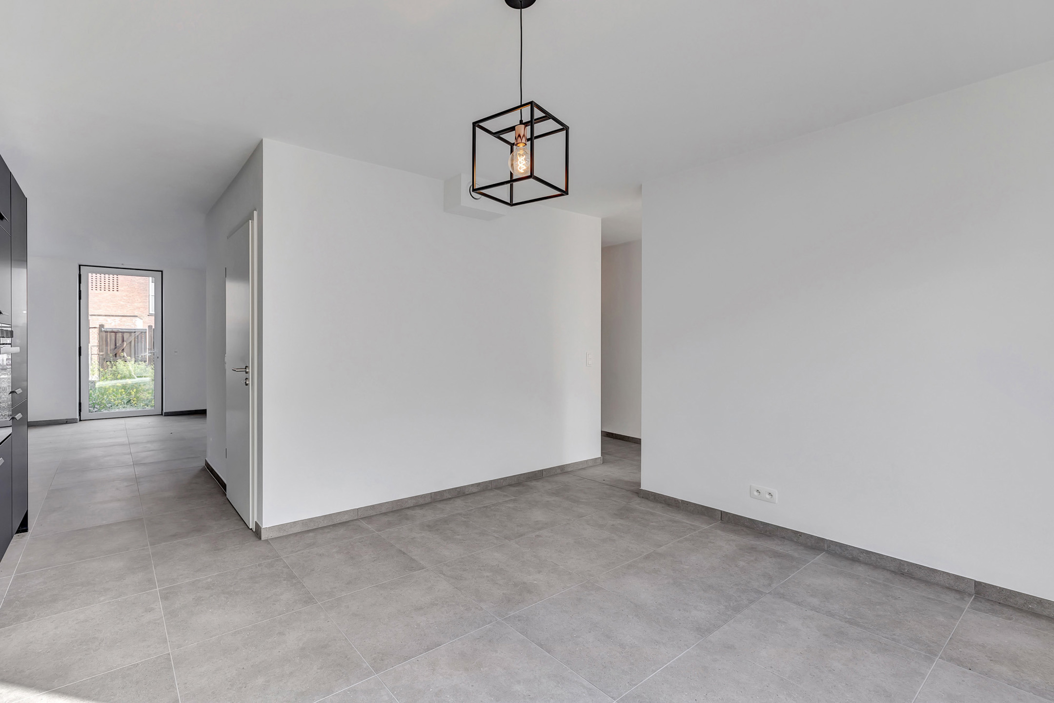 Volledig afgewerkte nieuwbouwwoning met 5 slaapkamers - foto 5