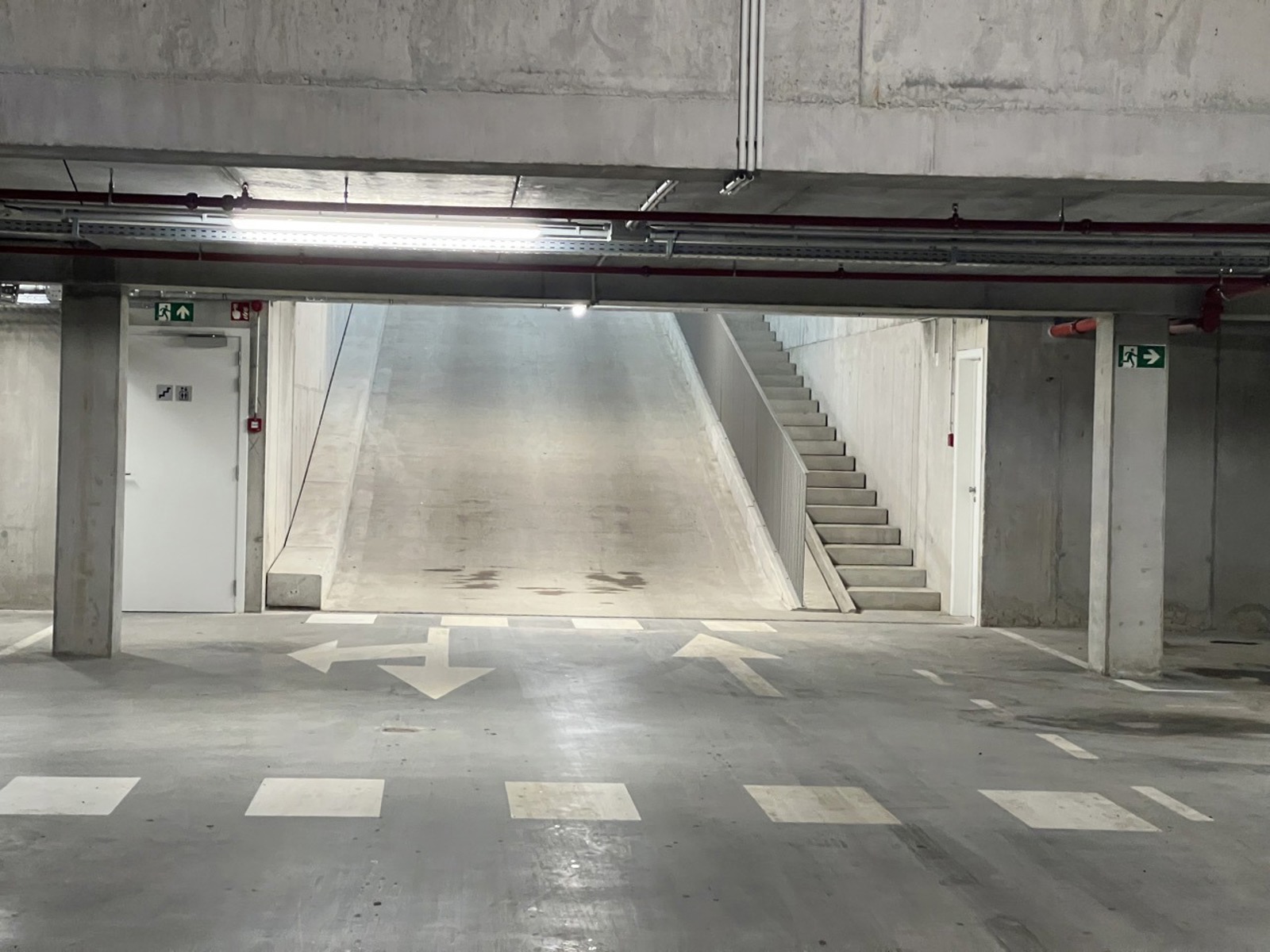 Garage à louer à Anvers - photo 2