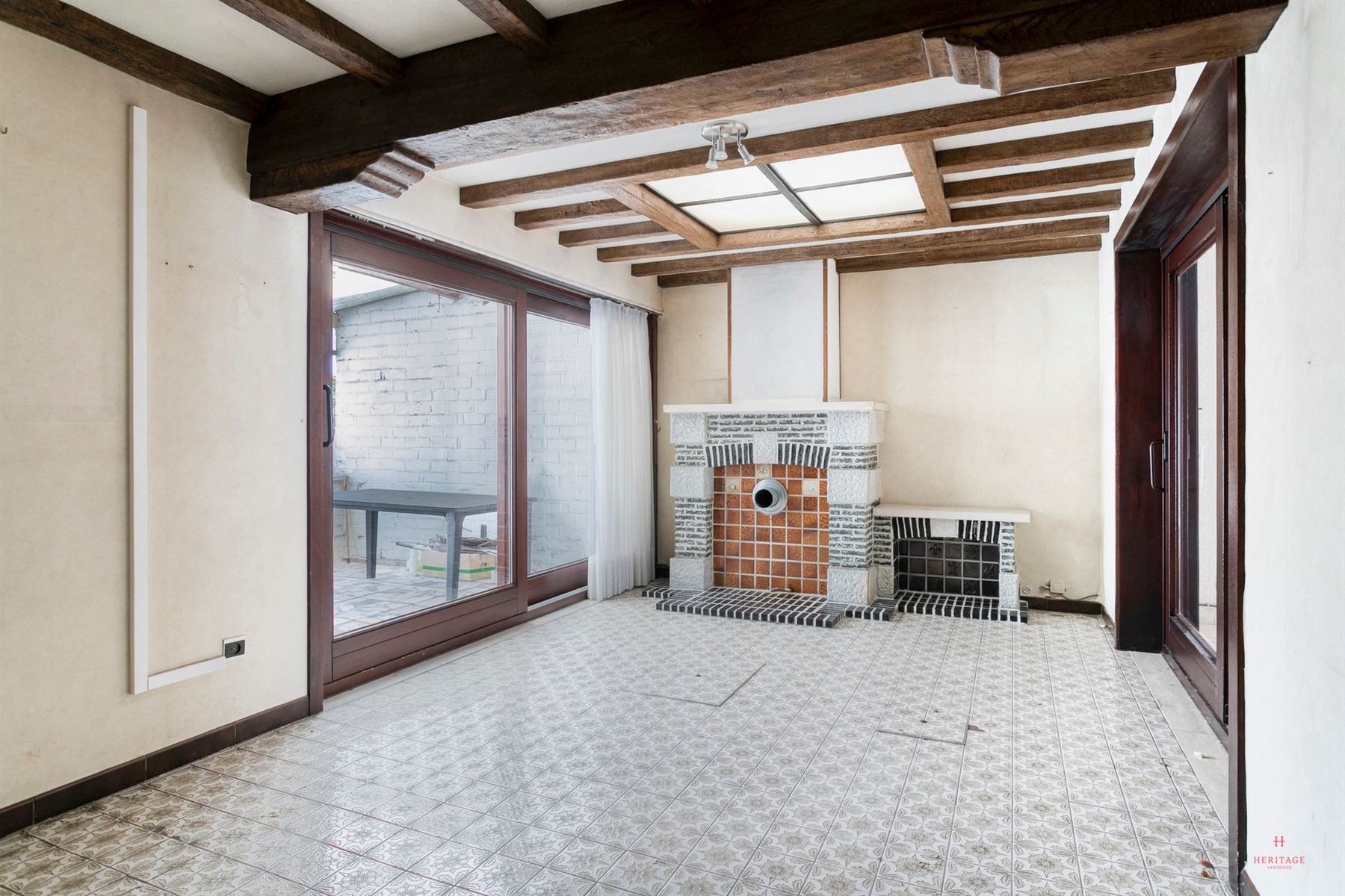 Gezinswoning met 3 slaapkamers en garage met uitweg in een rustige straat te Sint-Baafs-Vijve - foto 4