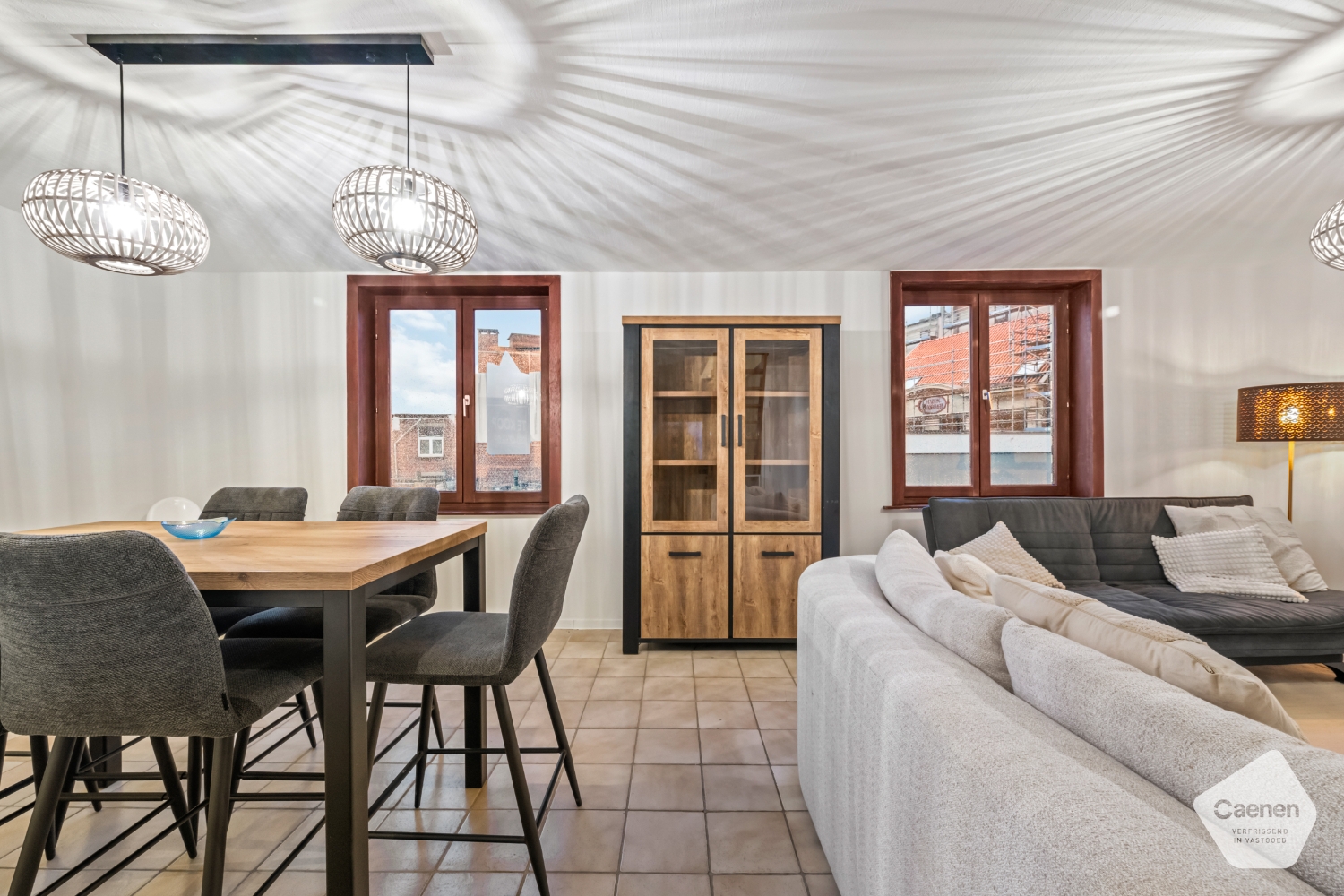 Instapklaar twee slaapkamer duplexappartement op een uitstekende locatie - foto 2