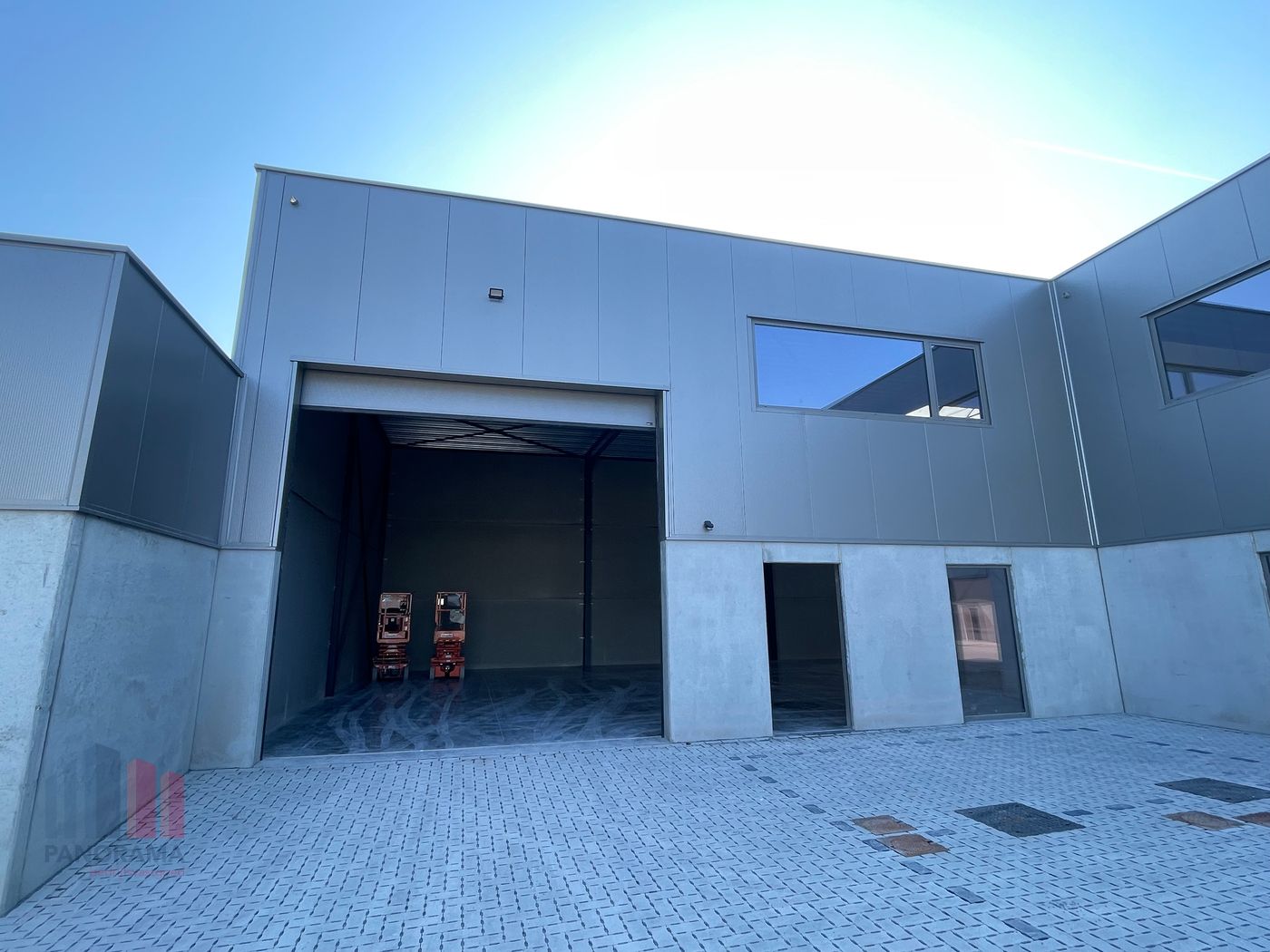 LAATSTE NIEUWBOUW KMO-unit van 384 m² langs Torhoutsesteenweg - foto 2