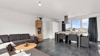 Centraal gelegen 1-slaapkamerappartement met twee terrassen en ondergrondse staanplaatsOp zoek naar een charmant en goed onderhouden appartement in...