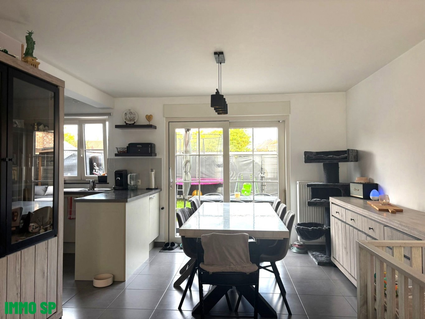 Lichtrijke woning met 3 slaapkamers en tuin gelegen te Zoerle-Parwijs. - foto 3