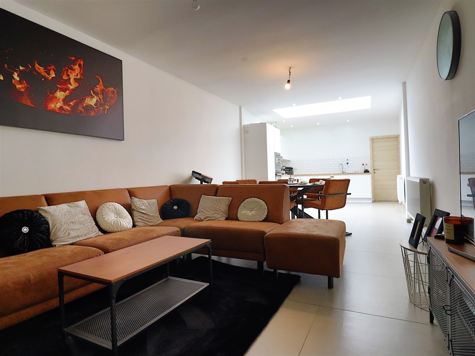 Commercial à louer à Courtrai avec 3 chambres - photo 1