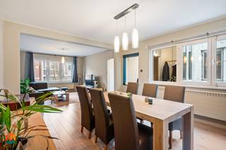 Op een uitstekende locatie nabij het centrum van Mechelen bevindt zich dit ruim 1 slaapkamer appartement in een kleinschalig gebouw...