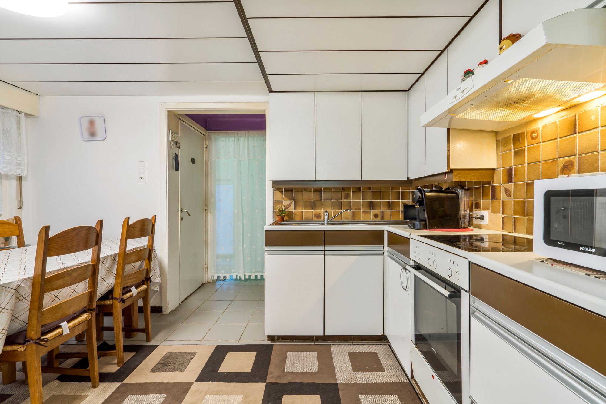 Ruime open bebouwing met 4 slaapkamers nabij centrum Eeklo. - foto 5