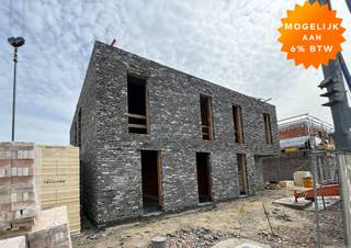 Prachtige energiezuinige nieuwbouwwoning te koop in een zeer rustige straat te Ramsel/Herselt! (in opbouw)Op het gelijkvloers in de inkomhal met...