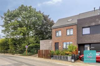 immo Talenco verkoop in Sint-Antelinks (Herzele) een landelijk gelegen woning. Deze ruime halfopen bebouwing met ecologische tuin ligt aan de rand...