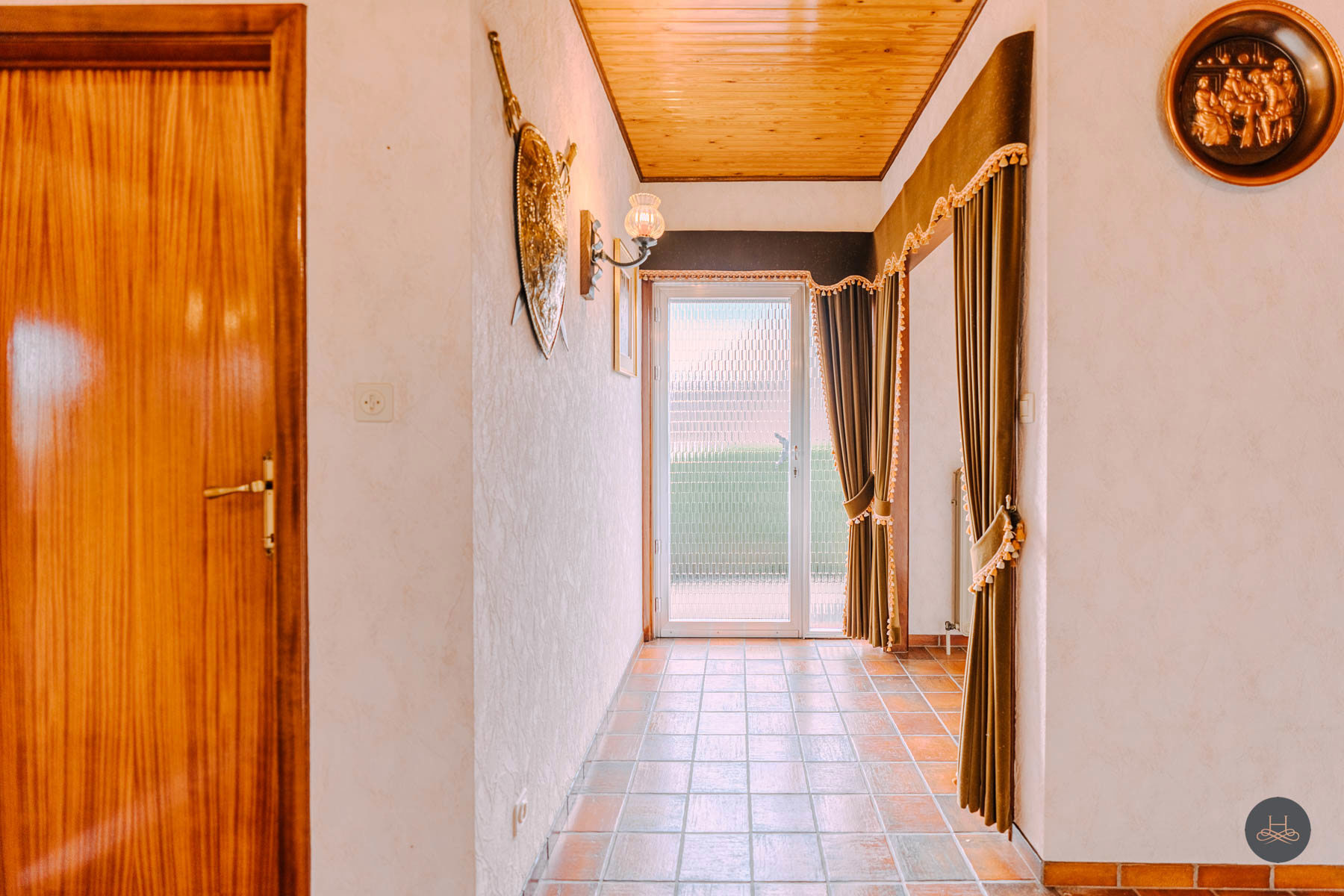 Ruime gezinswoning met garage en tuin op toplocatie - foto 4