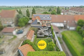 Unieke woning met polyvalente ruimte en zonnige tuin.In het landelijke Pervijze, vlakbij de kust en toegangswegen, bevindt zich deze uitzonderlijk...