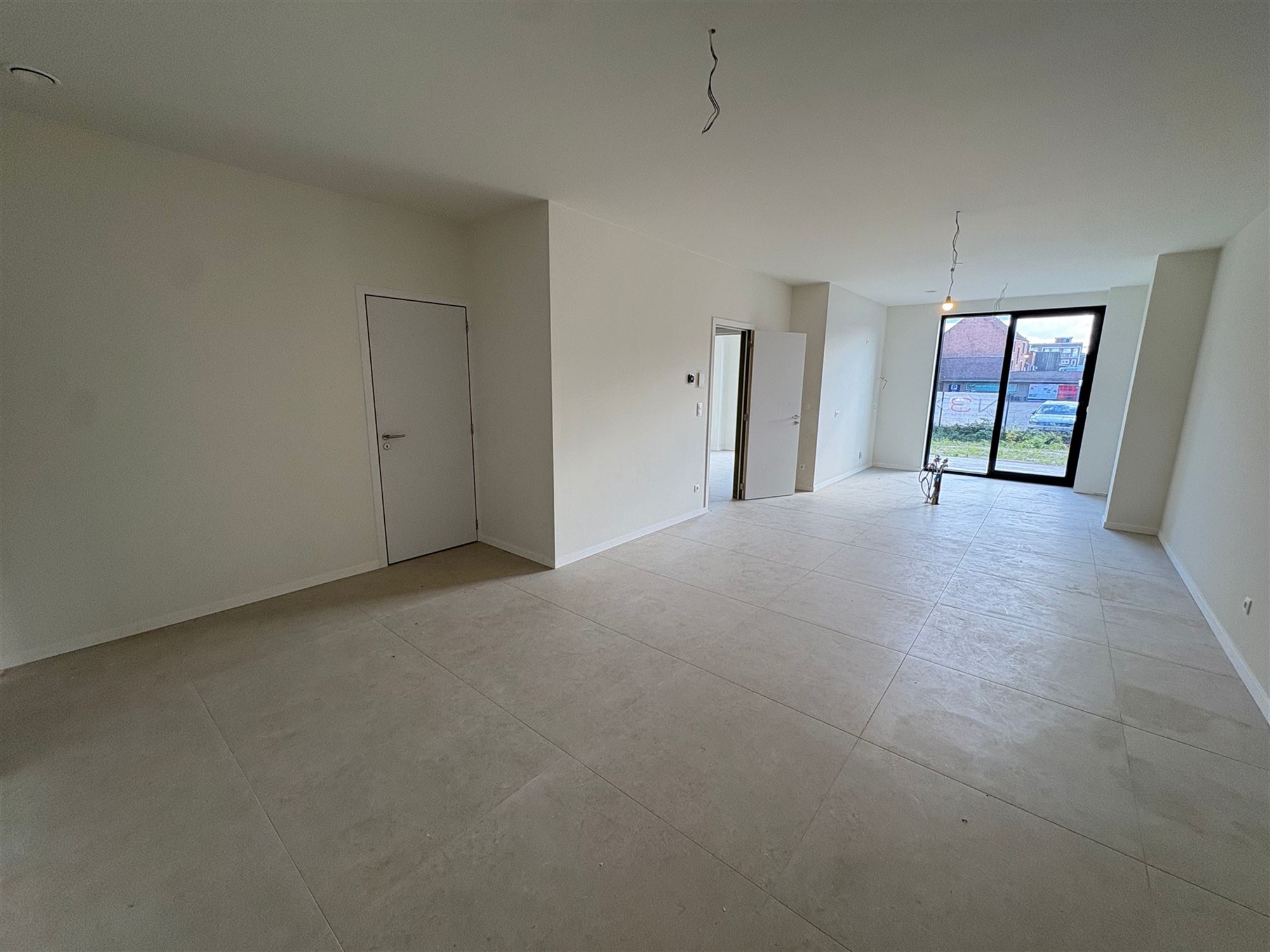 Ruim appartement met 1 slaapkamer en extra grote tuin. - foto 2