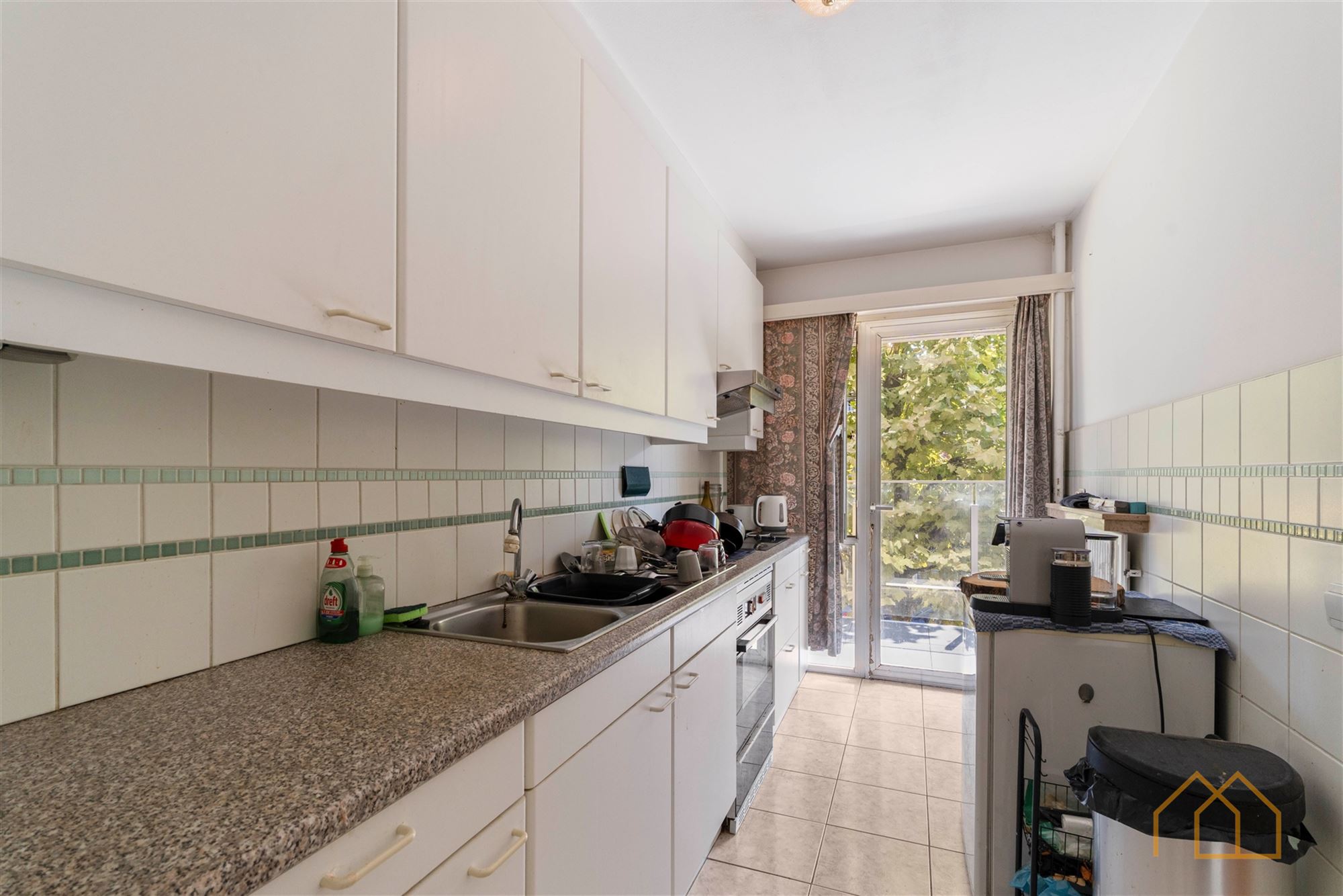 Ruim appartement met 4slk en garage - foto 4