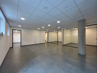 Afgewerkte polyvalente handelsruimte gelegen in de Anco torens. Bent u als dienstverlenend bedrijf op zoek naar een toplocatie in Turnhout? Dan...