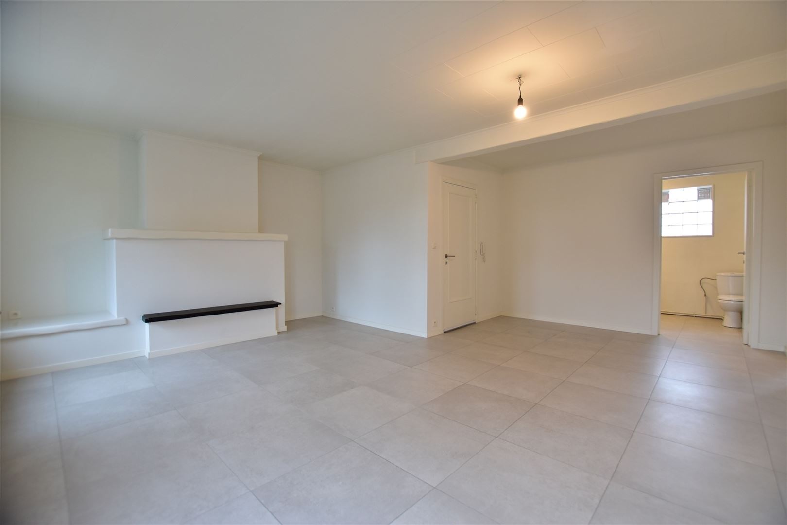 Gerenoveerd appartement te Sint-Gillis - foto 4
