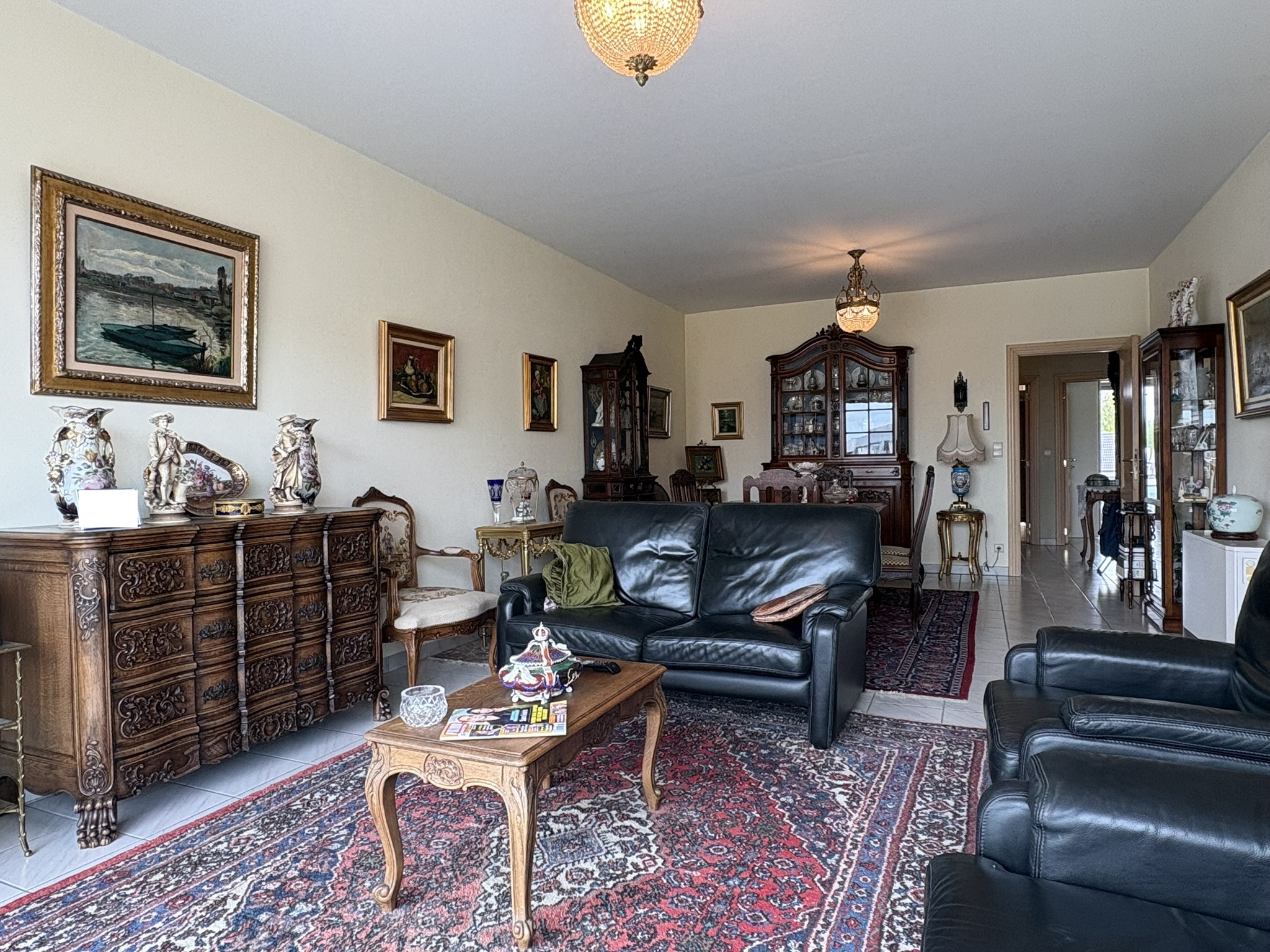 Ruim tweeslaapkamer appartement te huur in centrum Deinze - foto 2