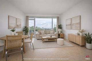 UCCLE, idéalement situé à deux pas des commerces, des transports (tram/bus), des écoles et des parcs, cet appartement lumineux de ± 80 m² au 8e...