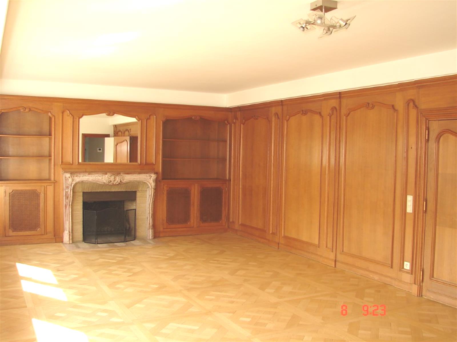 Appartement te huur in Antwerpen met 2 slaapkamers - foto 2