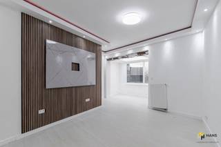 Op de Herentalsebaan is het strategisch wonen met alle voorzieningen vlakbij: winkels, scholen en openbaar vervoer op wandelafstand. Dankzij de...