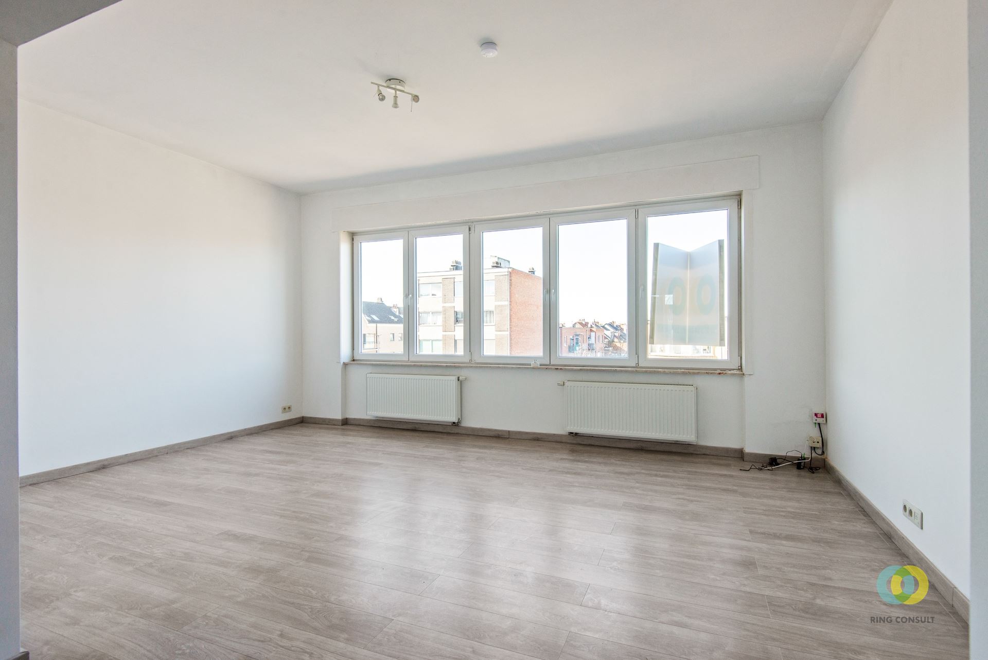 Appartement met één kamer en bureau - foto 4