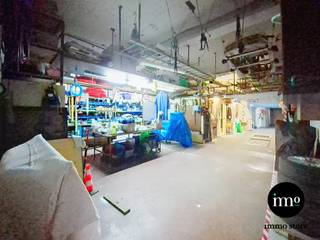 Immo Store presents this EXCEPTIONALLY SPACIOUS HOUSE with WORKSHOP and GARAGE in Sint-Agatha-Berchem, located on the IMPORTANT CONNECTION...