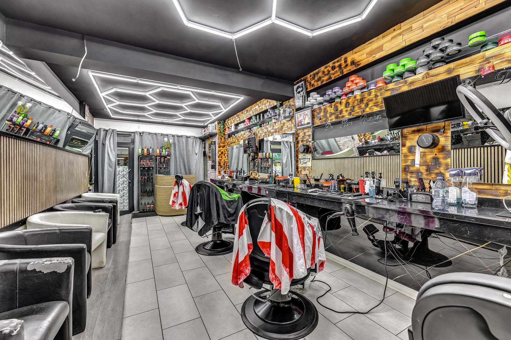 Immeuble d’investissement avec un commerce et appartement. - photo 4