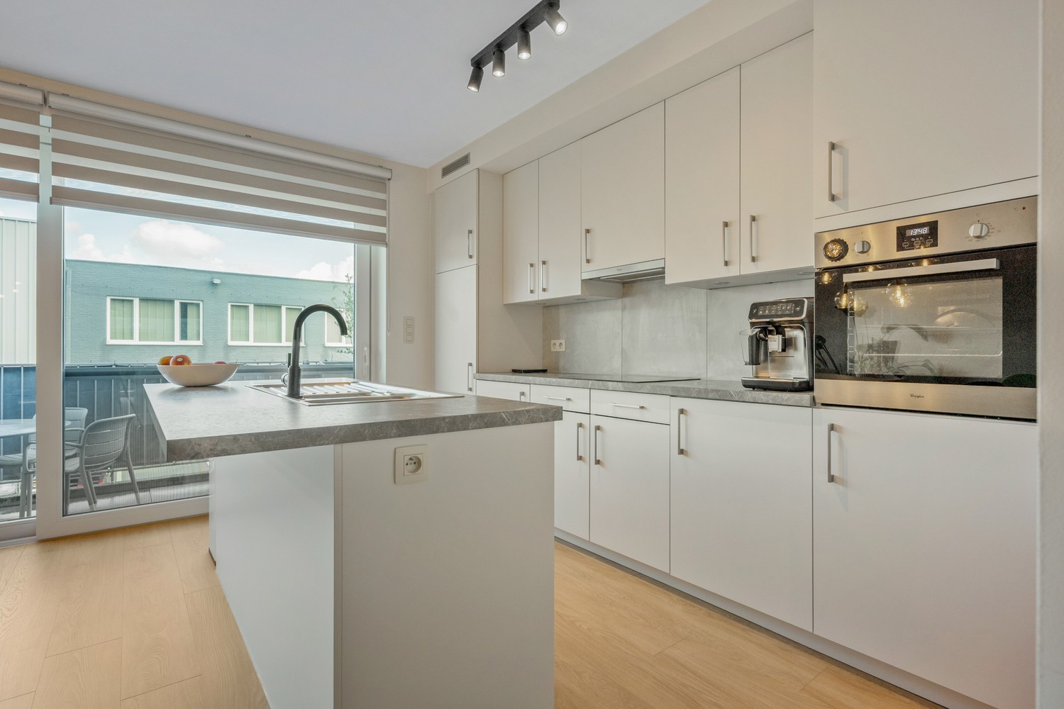 Recent ruim duplex appartement met 2 slpkrs en terras te Schriek - foto 5