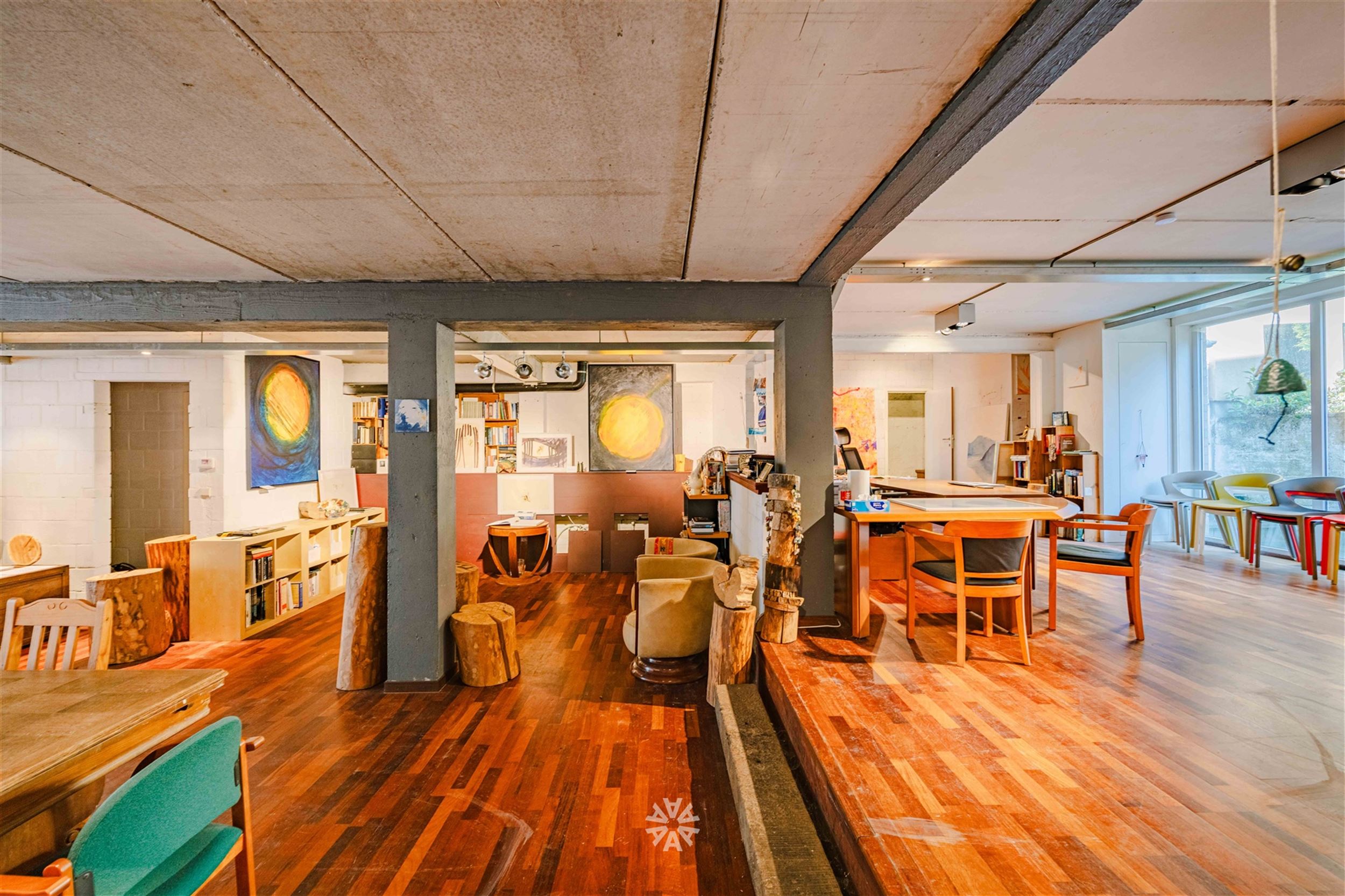 Uitzonderlijk handelspand met 4 studentenkamers en tuin op unieke ligging in Gent - foto 2