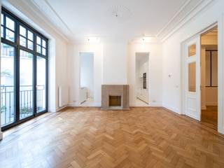 In een gebouw uit 1930, volledig gerenoveerd in 2021, op een steenworp afstand van het Stéphanieplein en dichtbij winkels en openbaar...