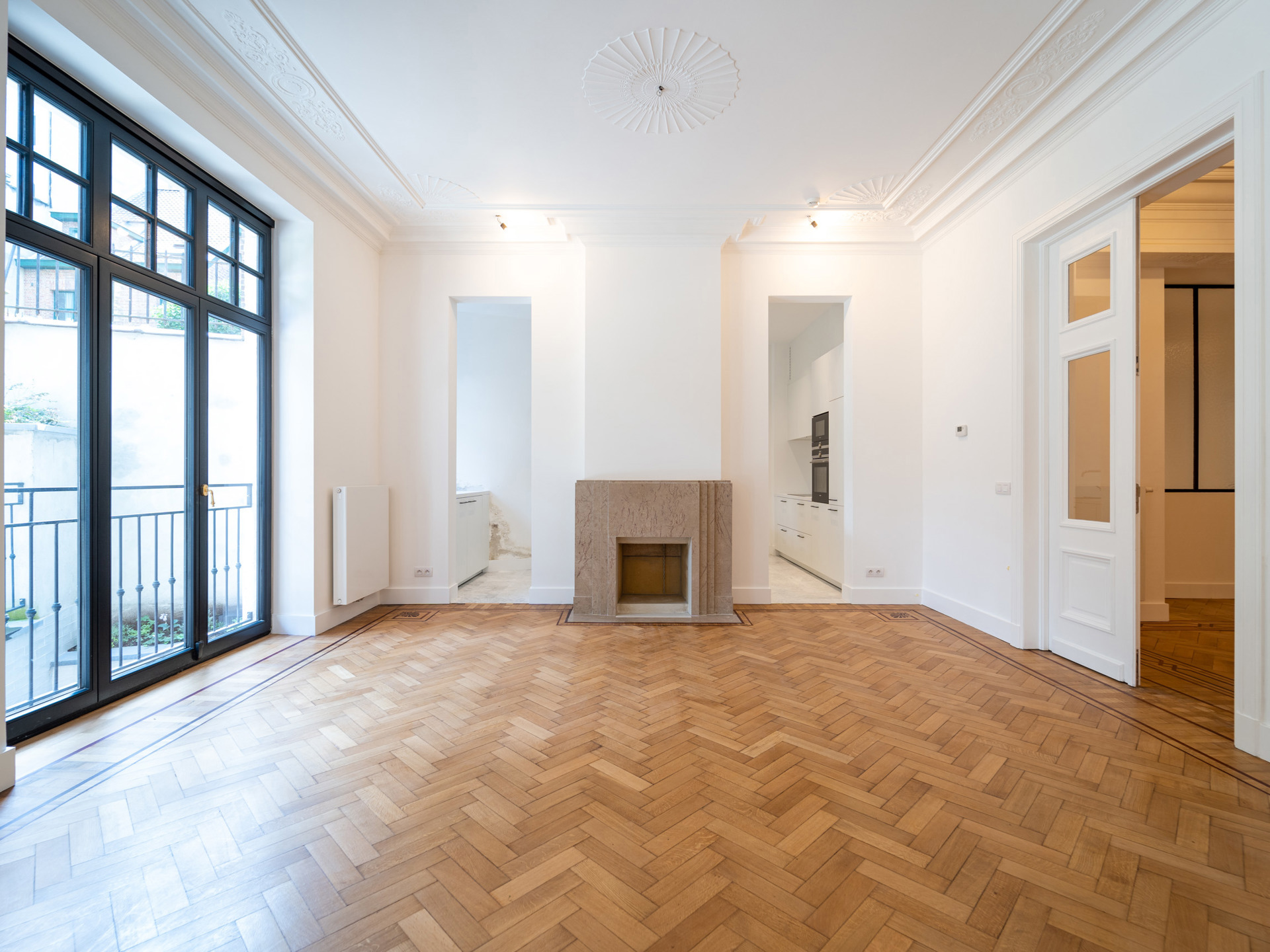 Apartment for rent in Sint-Gillis with 3 bedrooms - photo 3