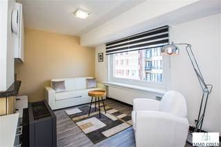 Te koop: instapklare studio in residentie Les Goélands, een gebouw gelegen op de zeedijk van Middelkerke. Hoewel de studio geen frontaal zicht...