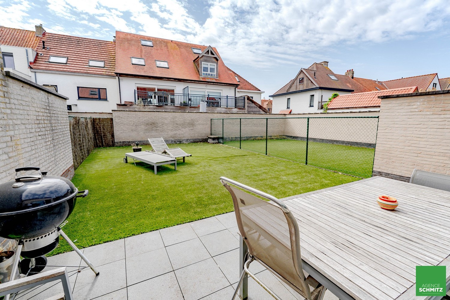 Schitterend tuinappartement met 2 slaapkamers, groot zonneterras en tuin in het Oude Knokke. - foto 1